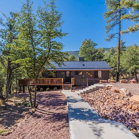 The Pine House - Cozy Mid-Century Modern, Pet-Friendly Exterior foto