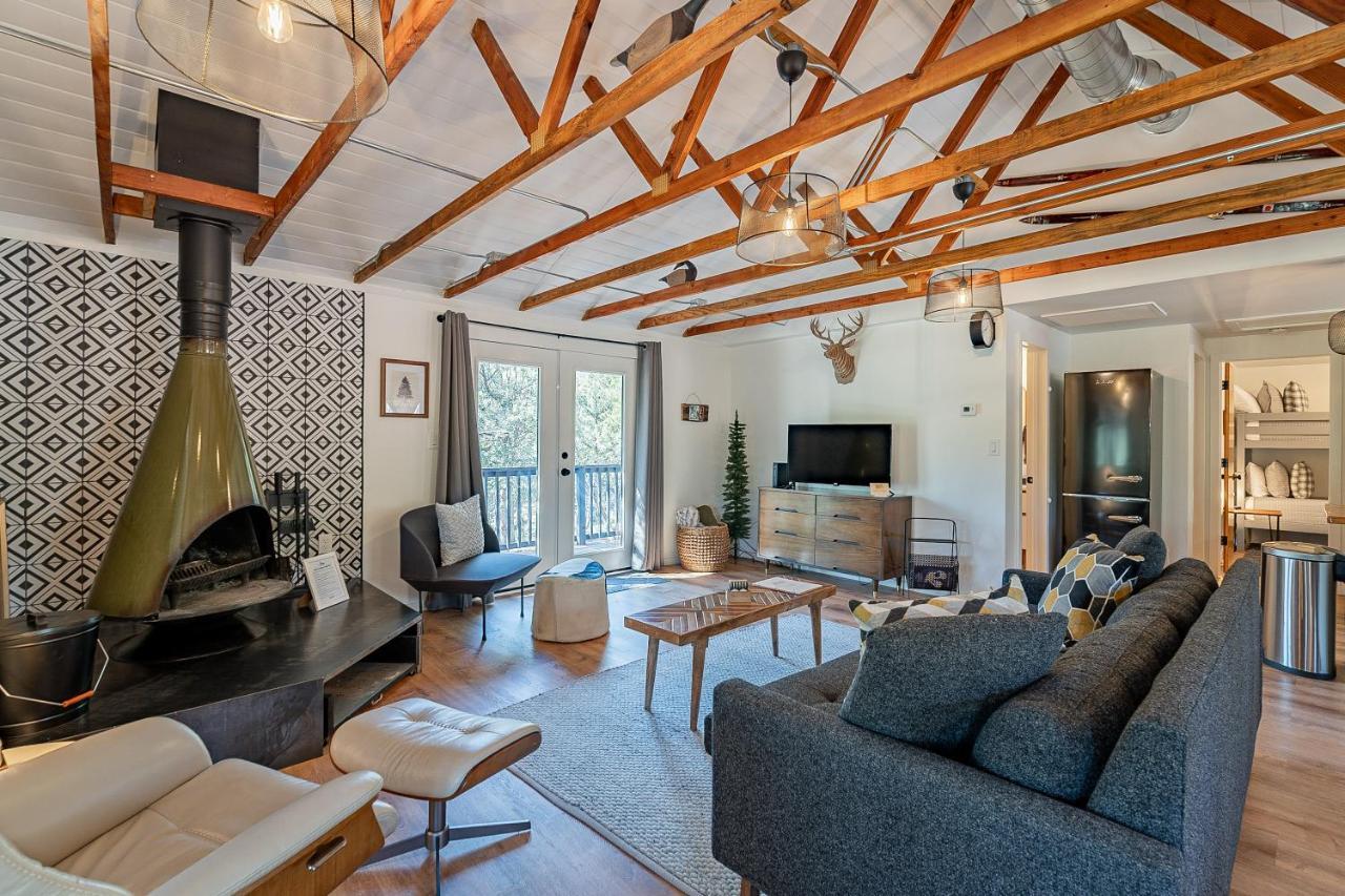The Pine House - Cozy Mid-Century Modern, Pet-Friendly Exterior foto