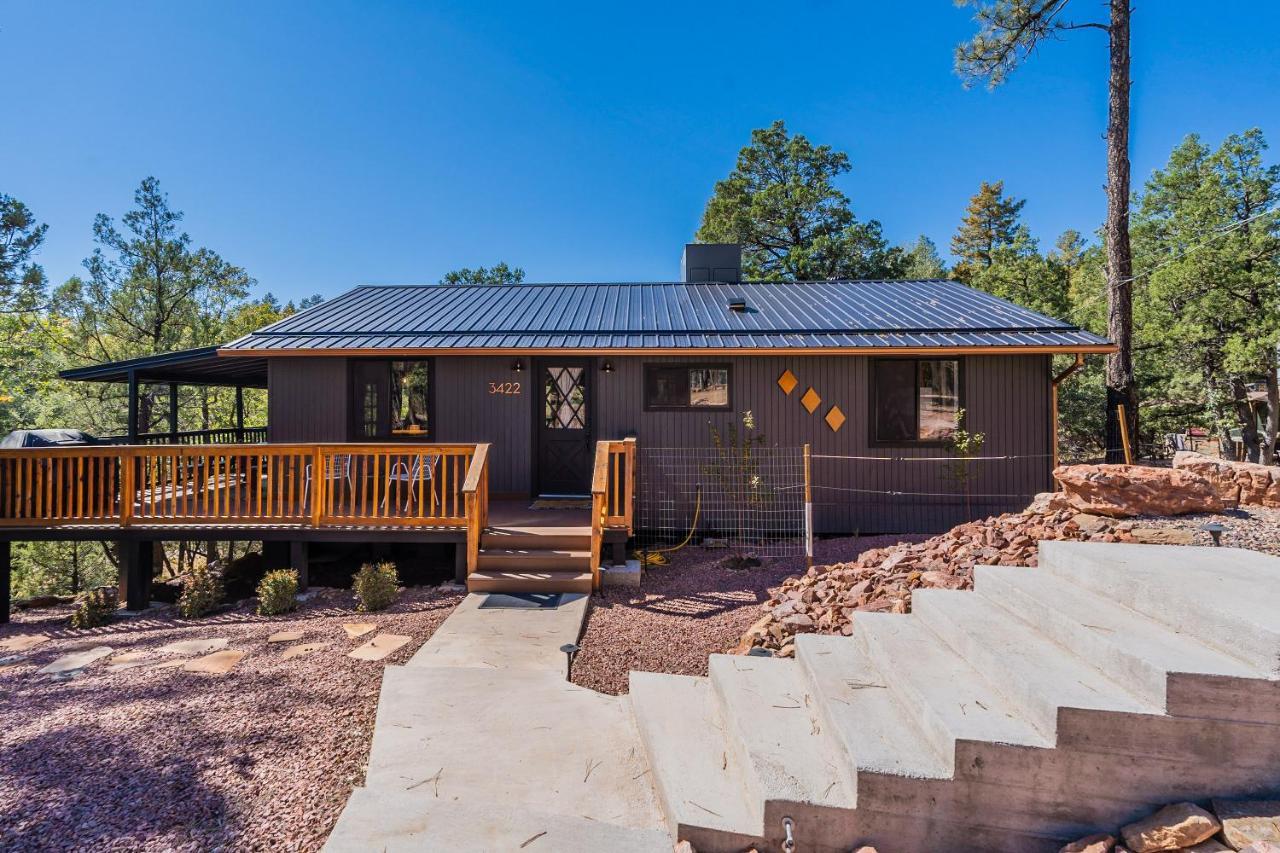 The Pine House - Cozy Mid-Century Modern, Pet-Friendly Exterior foto
