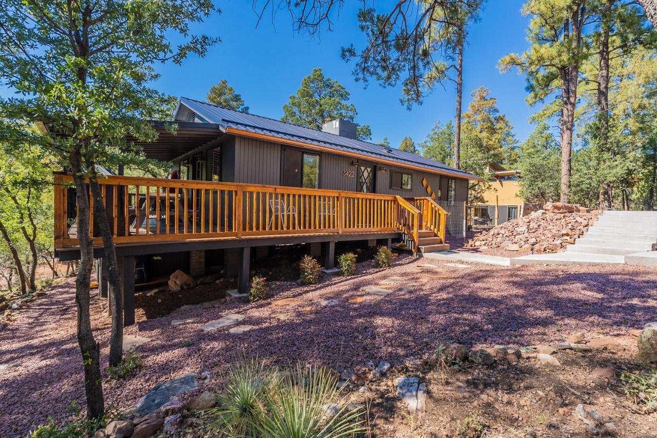 The Pine House - Cozy Mid-Century Modern, Pet-Friendly Exterior foto