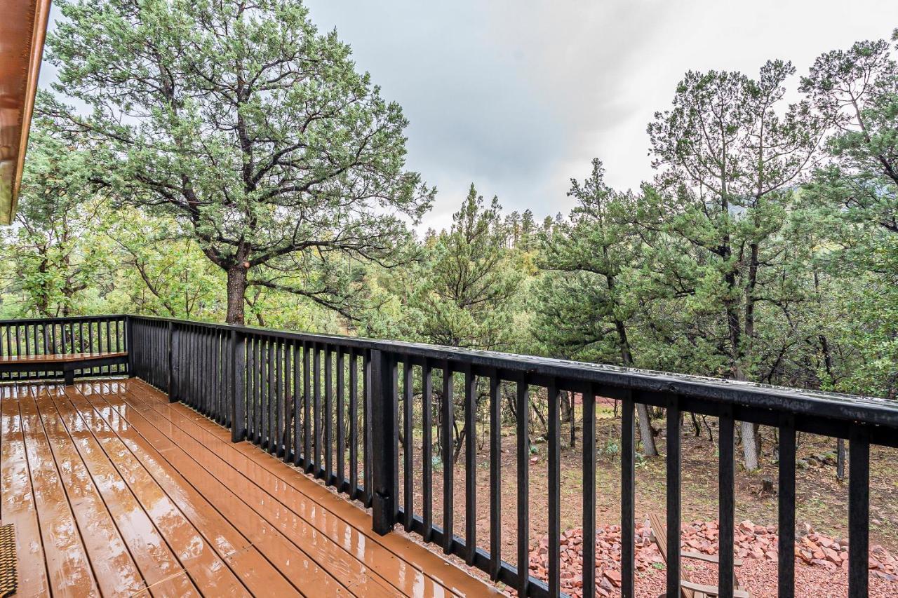 The Pine House - Cozy Mid-Century Modern, Pet-Friendly Exterior foto